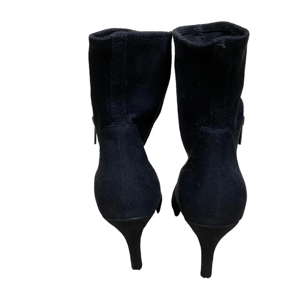 WHBM “Myles” pointed toe stretchy high heel sock bootie Size 8